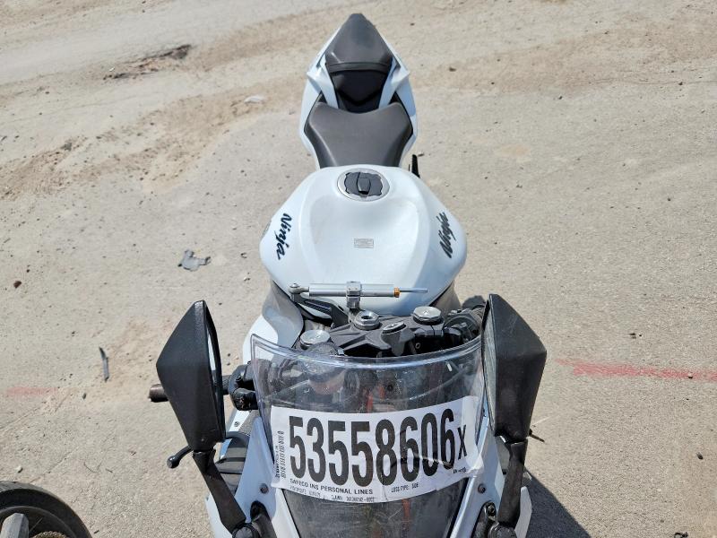 2021 Kawasaki Zx VIN JKBZXJH14MA007139 COPART salvage auction — SIDE, Mo - Salvage Certificate Of Title, sold $4,200 on 2026-07-23 (photo 5)