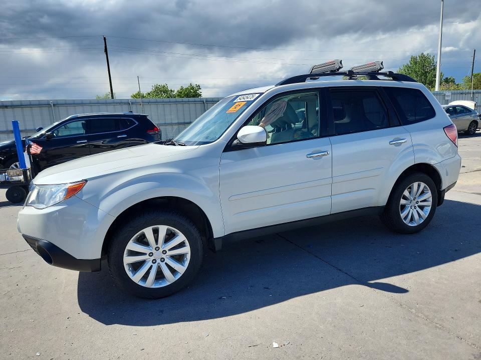 2013 Subaru Forester VIN JF2SHADC6DG435647 COPART salvage auction — VANDALISM, CO - PUBLIC - SALVAGE TITLE, sold $350 on 2026-07-22 (photo 1)