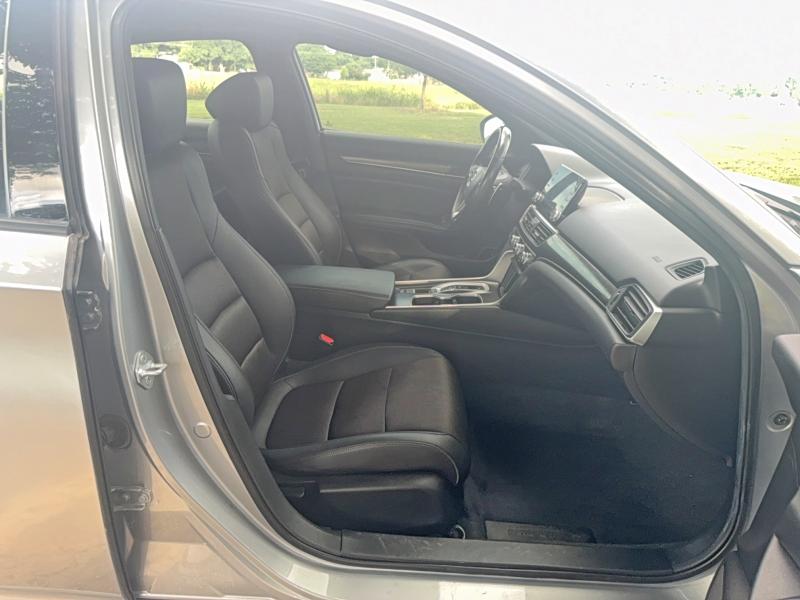 2022 Honda Accord VIN 1HGCV2F36NA009123 COPART salvage auction — NORMAL WEAR, Va - Cert Of Title - Salvage (P), sold $7,800 on 2026-07-28 (photo 5)