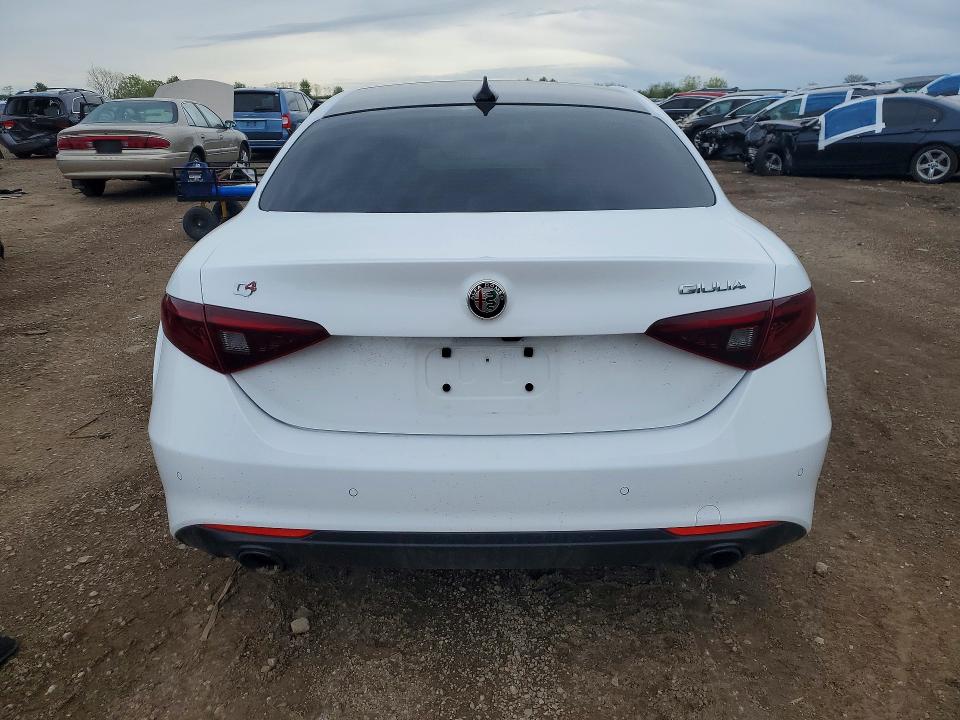 2022 Alfa romeo Giulia VIN ZARFANBN5N7656664 COPART salvage auction — SIDE, Il - Salvage Certificate, sold $5,800 on 2026-07-09 (photo 6)
