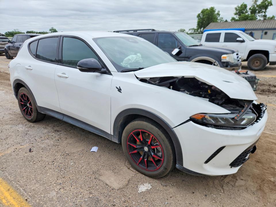 2025 Dodge Hornet VIN ZACNDFAN1S3A46626 COPART salvage auction — FRONT END, Ks - Cert Of Title-Salvage, sold $1,000 on 2026-07-22 (photo 4)
