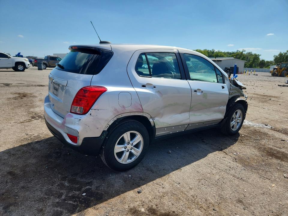 2020 Chevrolet Trax VIN KL7CJKSB3LB323095 COPART salvage auction — FRONT END, Fl - Cert Of Title Slvg Rebuildable, sold $1,750 on 2026-07-20 (photo 3)