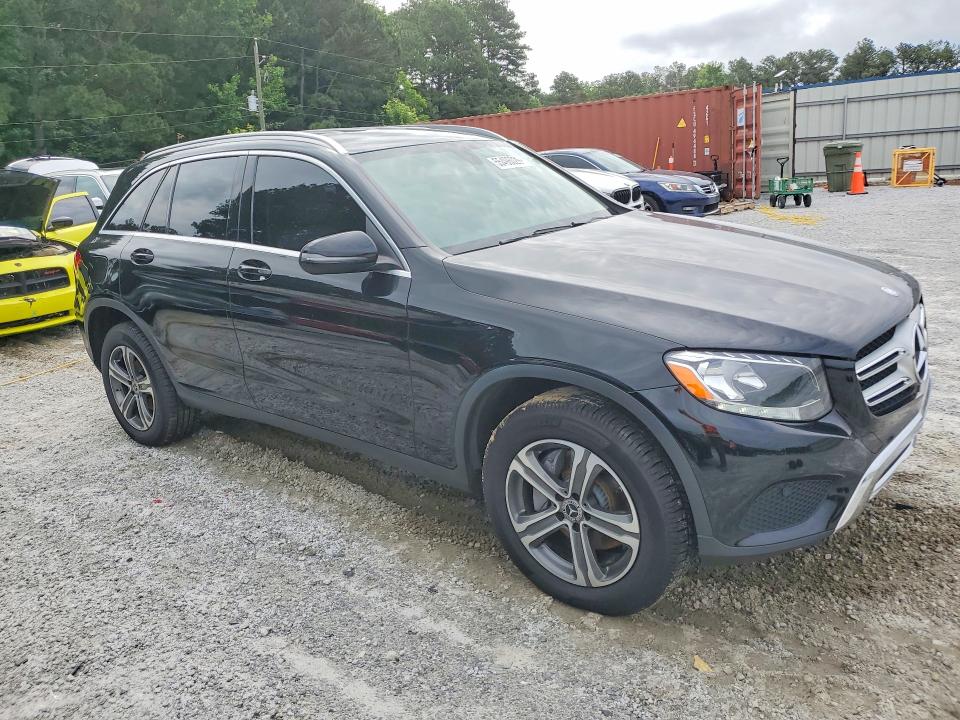 2017 Mercedes-benz Glc VIN WDC0G4JBXHF258127 COPART salvage auction — MINOR DENT/SCRATCHES, Nj - Certificate Of Title, sold $6,800 on 2026-07-27 (photo 4)