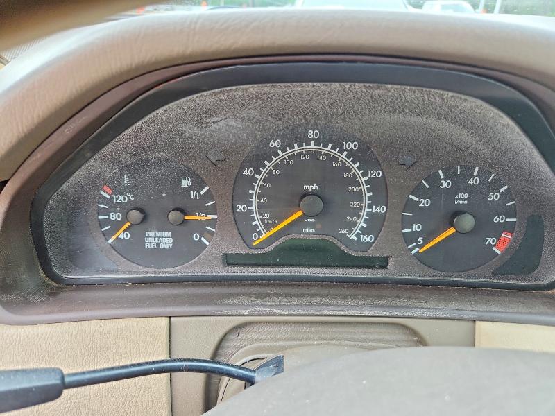 1996 Mercedes-benz E-class VIN WDBJF55F9TJ010343 COPART salvage auction — FRONT END, LA - CERT OF TITLE-SALVAGE, sold $200 on 2026-07-10 (photo 9)