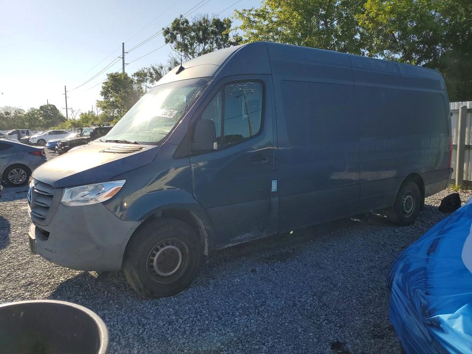 2019 Mercedes-benz Sprinter 2500 VIN WD4PF1CD6KT012775 COPART salvage auction — MINOR DENT/SCRATCHES, Fl - Certificate Of Title, sold $8,400 on 2026-07-27 (photo 1)