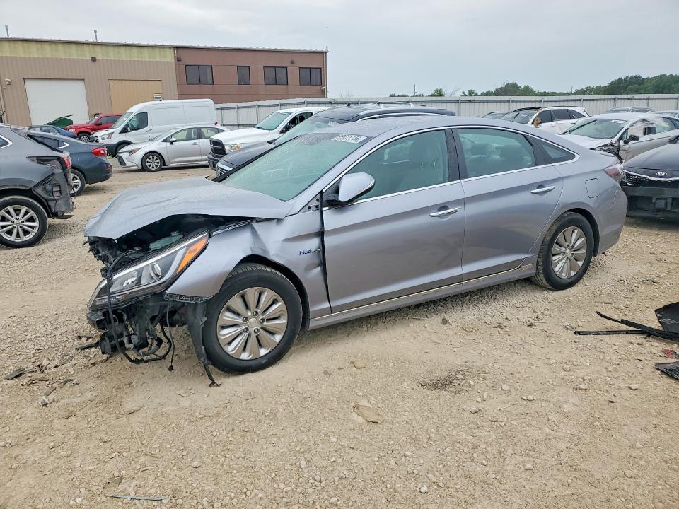 2016 Hyundai Sonata VIN KMHE24L13GA032971 COPART salvage auction — FRONT END, Mo - Salvage Certificate Of Title, sold $500 on 2026-07-14 (photo 1)