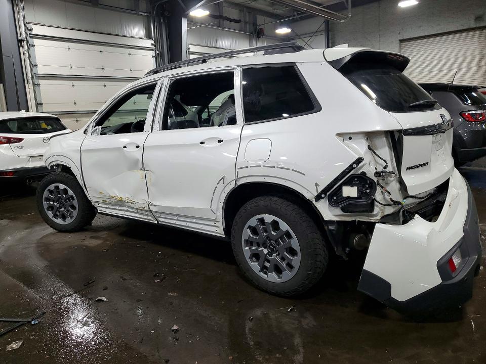 2025 Honda Passport VIN 5FNYF8H65SB006535 COPART salvage auction — FRONT END, Mn - Cert Of Title-Salvage, sold $13,900 on 2026-07-02 (photo 2)