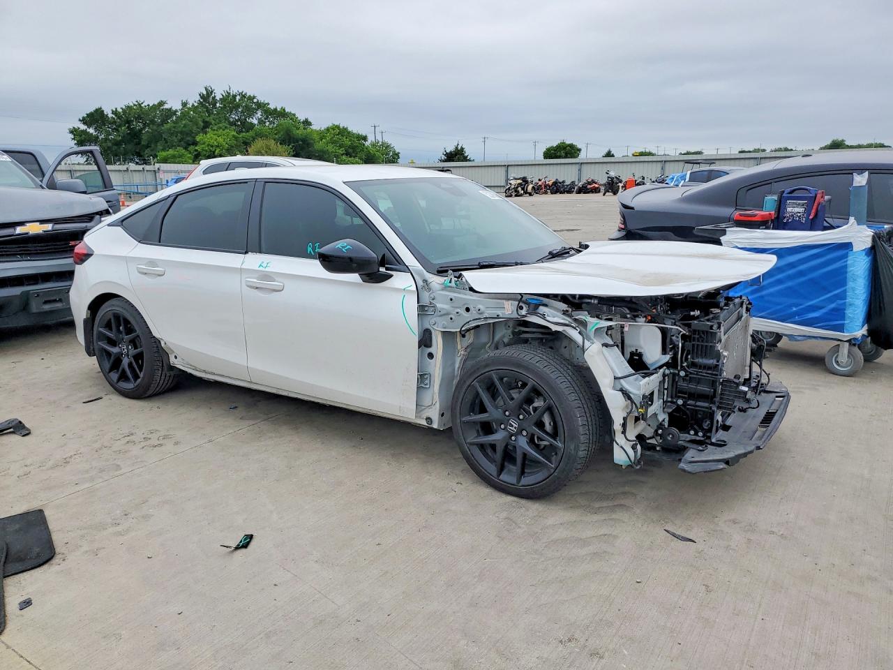 2025 Honda Civic VIN 19XFL2H87SE035636 COPART salvage auction — Front End, Sv - Salvage Title, sold $10,000 on 2026-07-09 (photo 4)