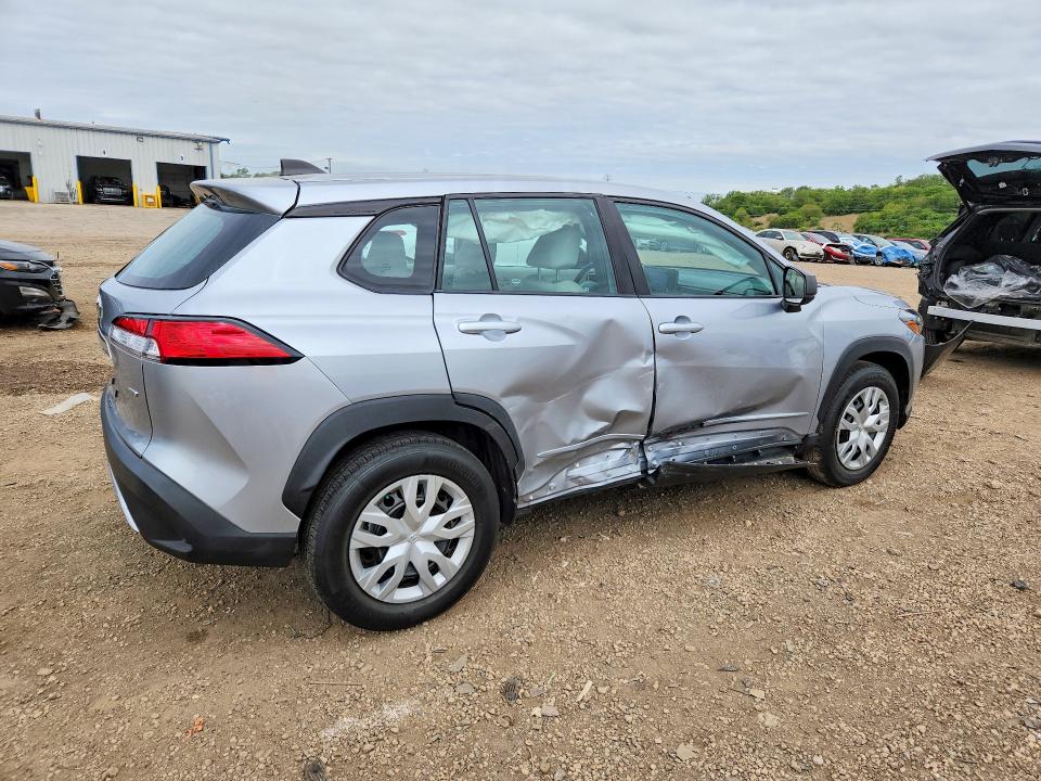 2022 Toyota VIN 7MUAAABG3NV016009 COPART salvage auction — SIDE, Il - Salvage Certificate, sold $8,400 on 2026-07-08 (photo 3)