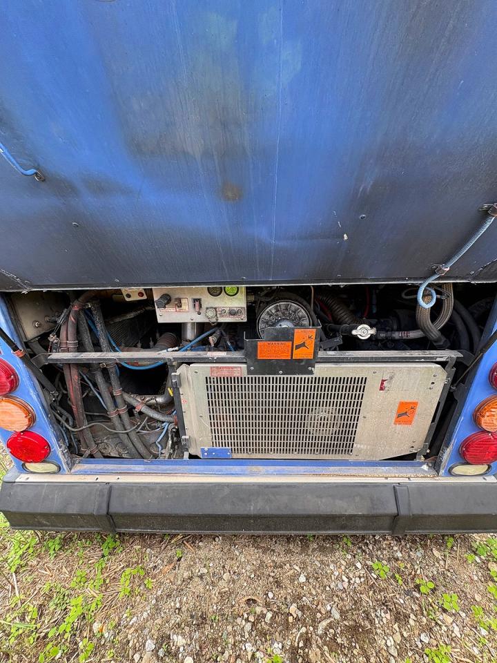 2006 Gillig Transit Bus VIN 15GCD291761112749 COPART salvage auction — Normal Wear, MA - CERTIFICATE OF TITLE (P), sold $425 on 2026-07-07 (photo 4)