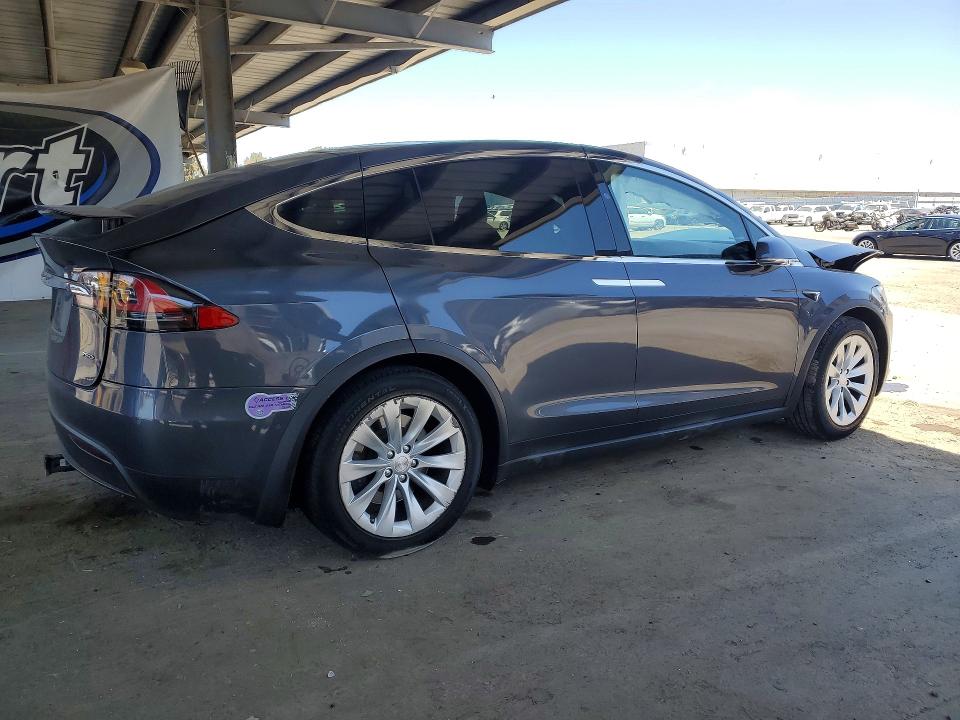 2018 Tesla Model x VIN 5YJXCAE22JF139572 COPART salvage auction — FRONT END, Ca - Salvage Certificate, sold $200 on 2026-07-28 (photo 3)