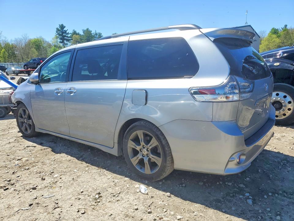 2015 Toyota Sienna VIN 5TDXK3DC2FS686899 COPART salvage auction — FRONT END, Ma - Cert Of Title-Reconstrctd Coll, sold $3,550 on 2026-07-09 (photo 2)