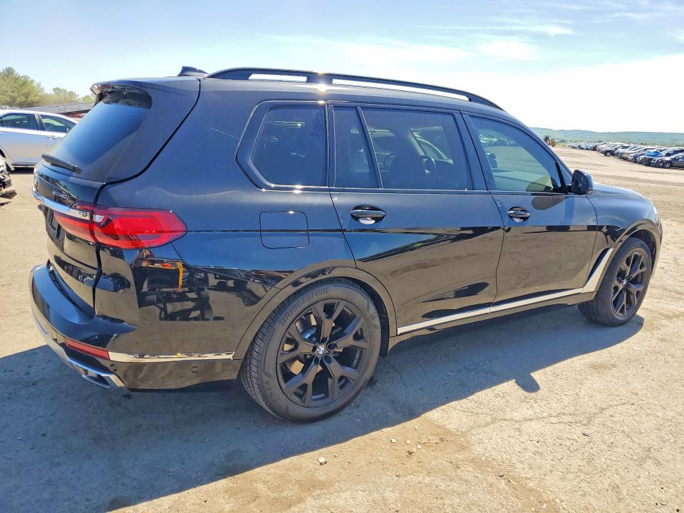 2021 BMW X7 VIN 5UXCW2C02M9F57191 COPART salvage auction — REAR END, Salvage Title, sold $20,500 on 2026-07-10 (photo 3)