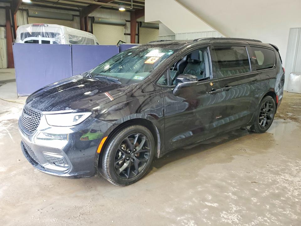 2025 Chrysler Pacifica VIN 2C4RC1GG6SR578068 COPART salvage auction — REAR END, MO - JUNKING CERTIFICATE, sold $11,300 on 2026-07-27 (photo 1)