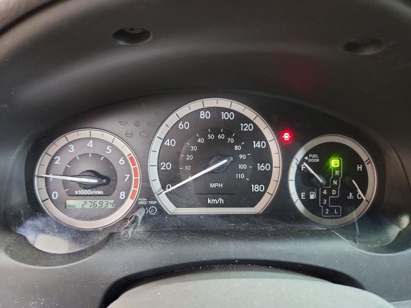 2005 Toyota Sienna VIN 5TDZA29C05S239551 COPART salvage auction — SIDE, AB - BOS - SALVAGE, sold $125 on 2026-07-30 (photo 9)
