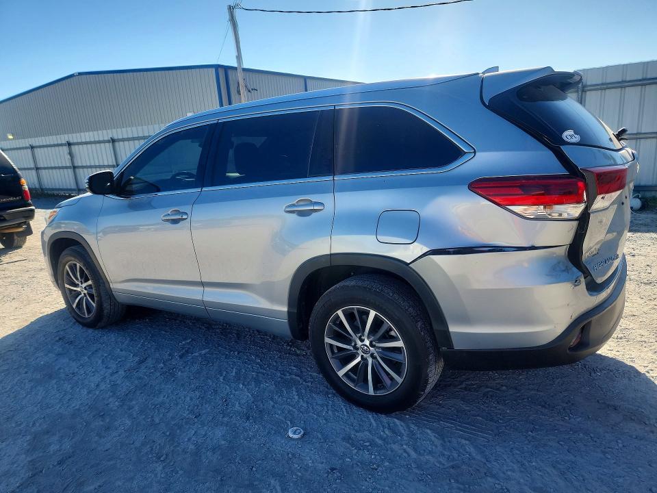 2018 Toyota Highlander VIN 5TDKZRFH3JS544510 COPART salvage auction — REAR END, Nc - Salvage Certificate Of Title, sold $2,600 on 2026-07-22 (photo 2)