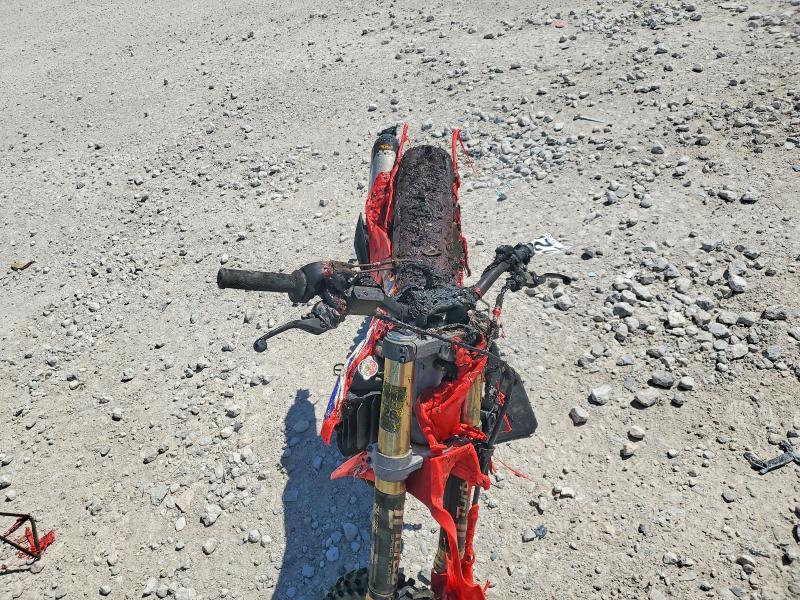 2022 Honda Crf250 VIN JH2ME1231NK402726 COPART salvage auction — BURN, Mi - Certificate Of Title, sold $1,800 on 2026-07-30 (photo 5)