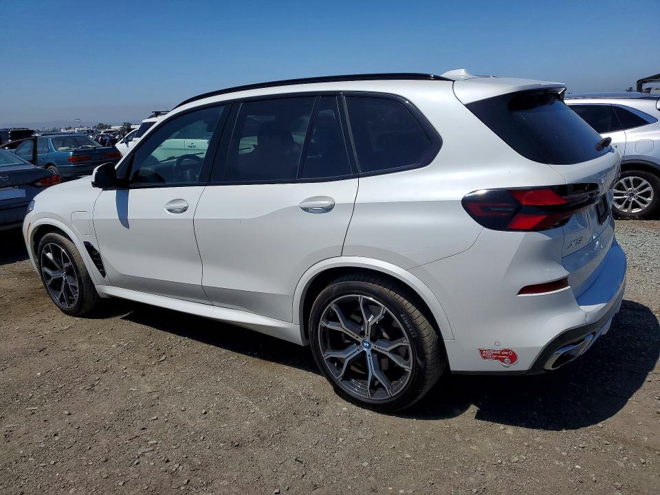 2024 BMW X5 VIN 5UX43EU0XR9T61291 COPART salvage auction — MINOR DENT/SCRATCHES, Ca - Dis/Dlr/Exp Only Clean Title (P), sold $52,000 on 2026-07-24 (photo 2)