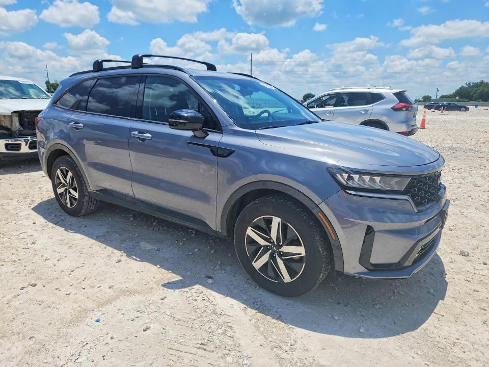 2022 Kia Sorento VIN 5XYRH4LF6NG152387 COPART salvage auction — HAIL, Tx - Certificate Of Title, sold $14,800 on 2026-07-09 (photo 4)