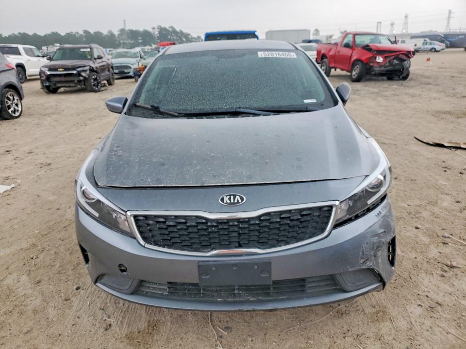 2017 Kia Forte VIN 3KPFL4A75HE030036 COPART salvage auction — FRONT END, Tx - Salvage Vehicle Title, sold $150 on 2026-07-03 (photo 5)
