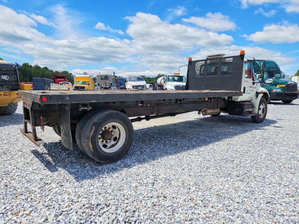 2004 International 4000 series VIN 1HTMMAAM24H613941 COPART salvage auction — NORMAL WEAR, TX - SALVAGE VEHICLE TITLE, sold $125 on 2026-07-29 (photo 3)