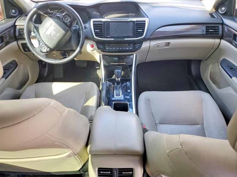 2017 Honda Accord VIN JHMCR6F55HC022867 COPART salvage auction — SIDE, Salvage Title, sold $1,400 on 2026-07-17 (photo 8)