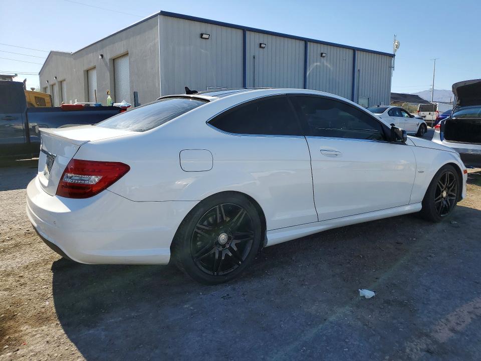 2015 Mercedes-benz VIN WDDGJ4HB7FG389458 COPART salvage auction — FRONT END, Ca - Salvage Certificate, sold $4,500 on 2026-08-06 (photo 3)