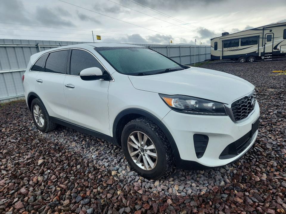 2019 Kia Sorento VIN 5XYPG4A33KG510141 COPART salvage auction — HAIL, Mo - Certificate Of Title, sold $3,100 on 2026-07-13 (photo 4)