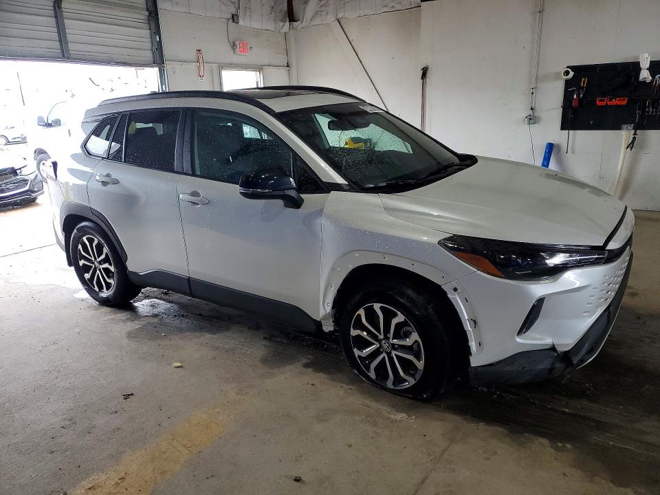 2026 Toyota Corolla cross VIN 7MUFBABG2TV097472 COPART salvage auction — FRONT END, Ky - Certificate Of Title, sold $17,000 on 2026-07-14 (photo 4)