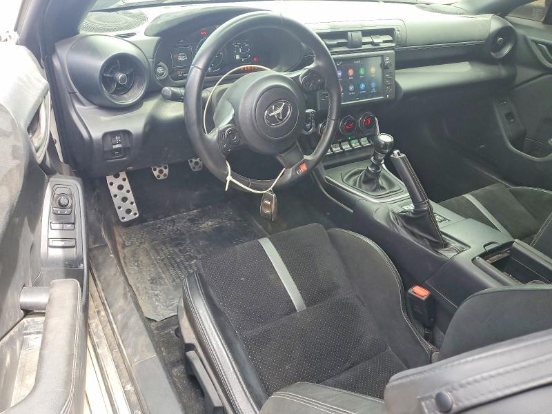 2024 Toyota Gr 86 VIN JF1ZNBE1XR9760263 COPART salvage auction — FRONT END, Il - Salvage Certificate, sold $8,900 on 2026-07-29 (photo 8)