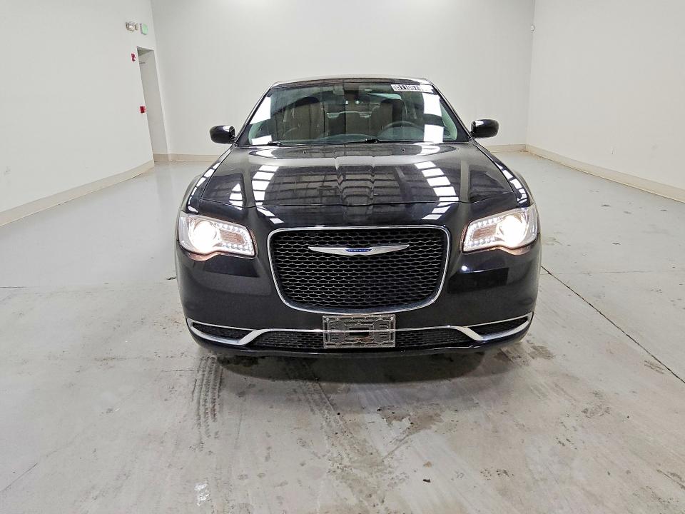 2022 Chrysler 300 VIN 2C3CCARG0NH205531 COPART salvage auction — REAR END, Va - Cert Of Title-Salvage Rebuilt, sold $1,700 on 2026-07-28 (photo 5)
