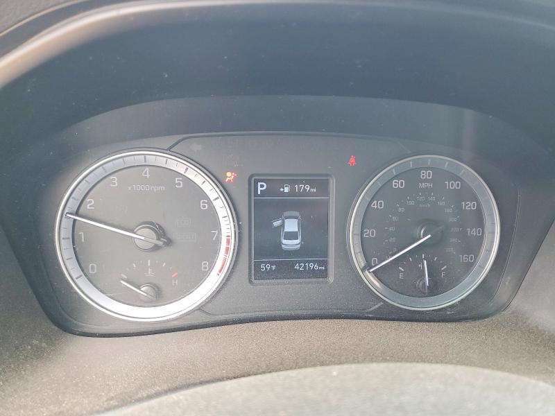 2019 Hyundai Sonata VIN 5NPE24AF7KH802402 COPART salvage auction — VANDALISM, IL - SALVAGE CERTIFICATE, sold $3,850 on 2026-07-09 (photo 9)