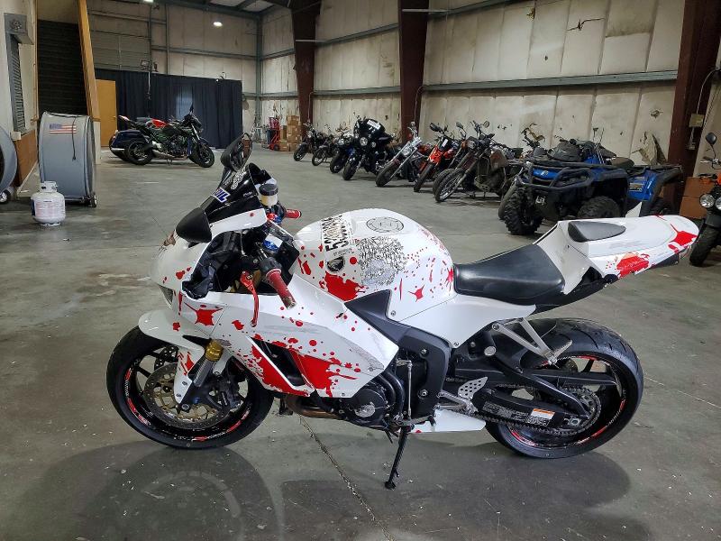 2024 Honda Cbr VIN JH2PC40J9RK100631 COPART salvage auction — SIDE, Or - Salvage Title Certificate, sold $3,400 on 2026-07-09 (photo 3)