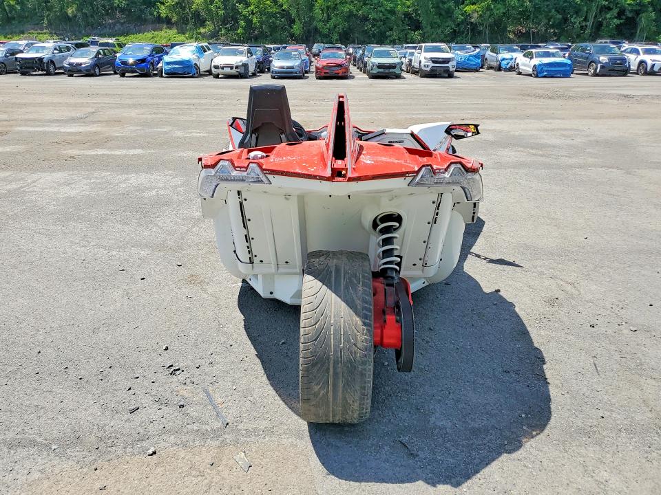 2016 Polaris Slingshot VIN 57XAAPFA1G5111817 COPART salvage auction — VANDALISM, Nj - Cert Of Title-Salvage, sold $7,800 on 2026-07-28 (photo 4)