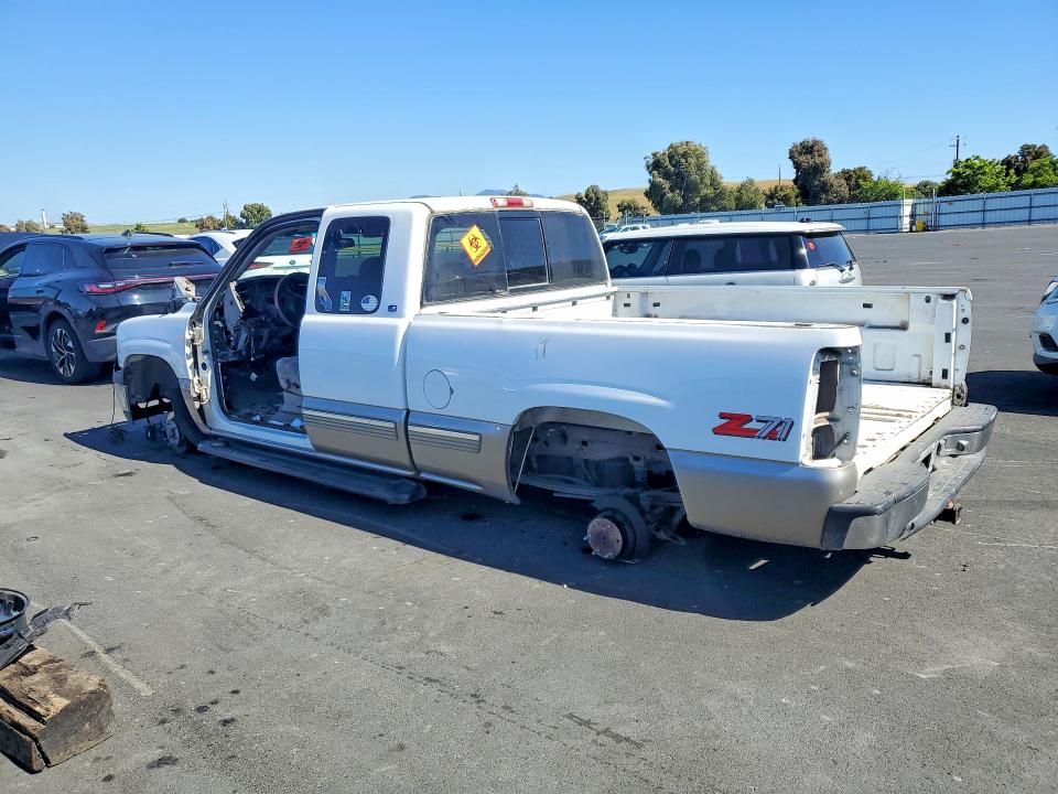 2000 Chevrolet Silverado VIN 1GCEK19TXYE130434 COPART salvage auction — VANDALISM, Ca - Salvage Certificate, sold $300 on 2026-07-29 (photo 2)