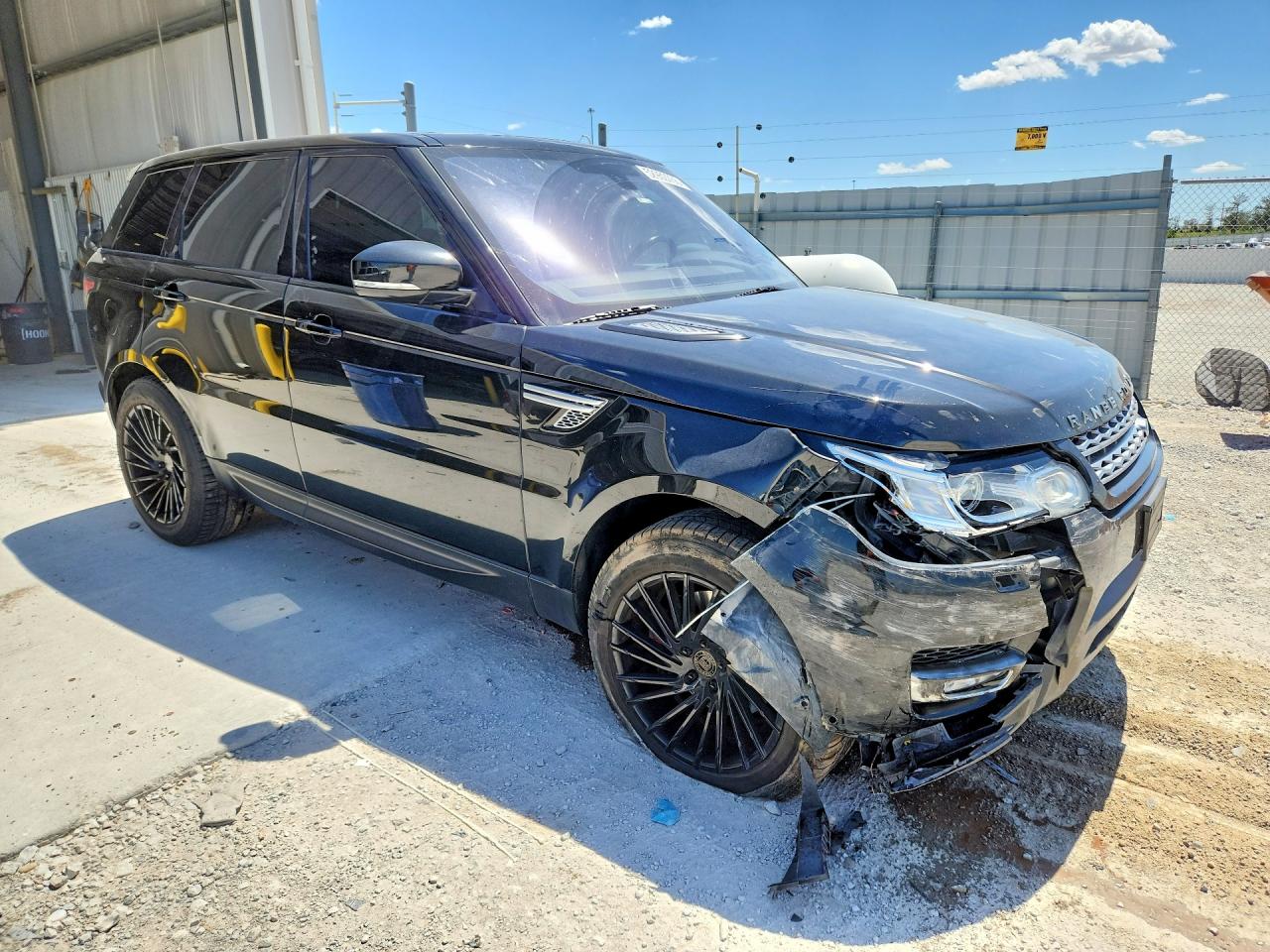 2016 Land Rover Range Rover Sport VIN SALWR2PF1GA115533 COPART salvage auction — Front End, NE - CERT OF TITLE-SALVAGE, sold $6,300 on 2026-06-30 (photo 4)