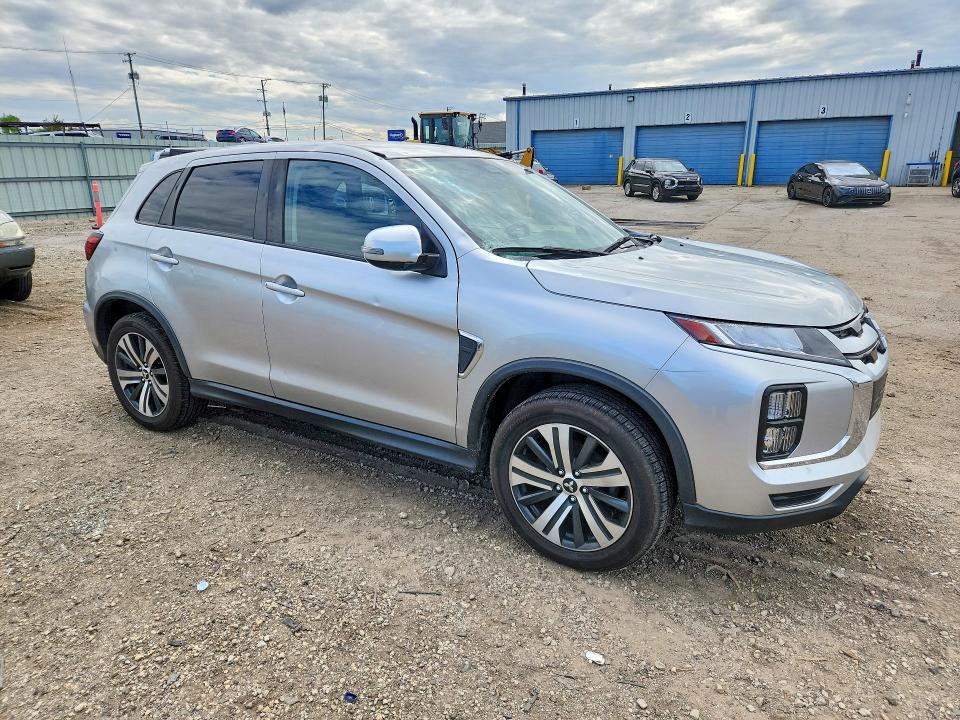 2021 Mitsubishi VIN JA4ARUAU4MU011045 COPART salvage auction — HAIL, Il - Salvage Certificate, sold $5,500 on 2026-07-08 (photo 4)