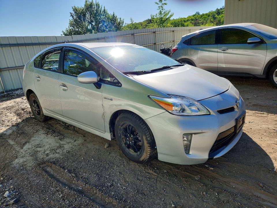 2015 Toyota Prius VIN JTDKN3DU0F1875901 COPART salvage auction — FRONT END, Vt - Cert Of Title-Salvage Vehicle, sold $1,850 on 2026-07-27 (photo 4)