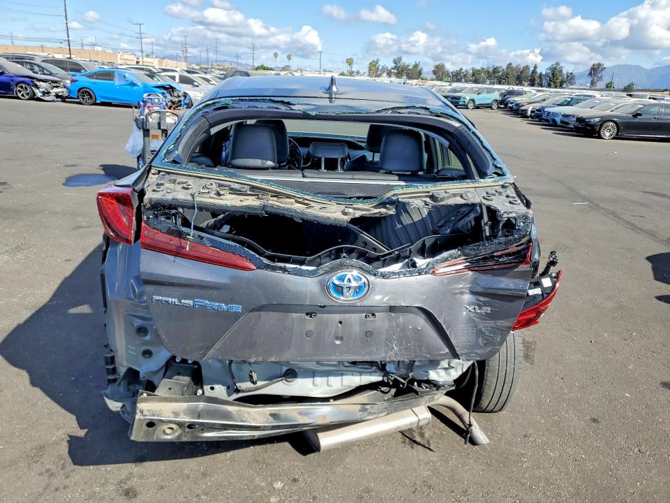 2022 Toyota Prius VIN JTDKAMFP8N3215794 COPART salvage auction — REAR END, Ca - Salvage Certificate, sold $2,350 on 2026-07-06 (photo 6)