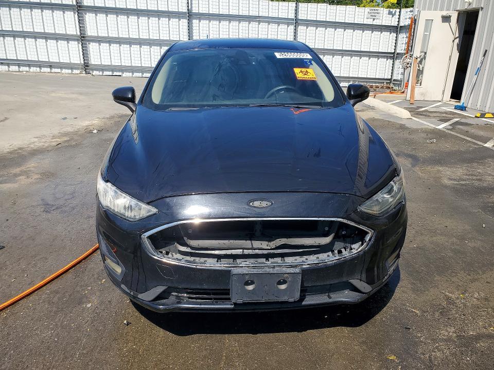 2019 Ford Fusion VIN 3FA6P0HD8KR179216 COPART salvage auction — SIDE, CA - CERTIFICATE OF TITLE, sold $400 on 2026-07-09 (photo 5)