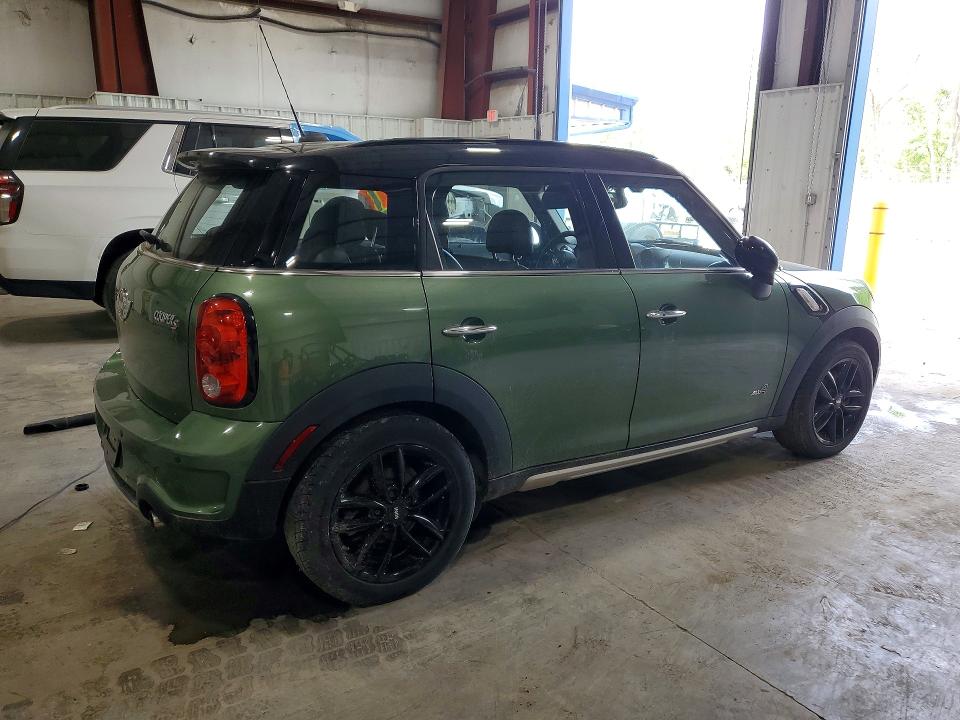 2016 Mini Cooper VIN WMWZC5C57GWU21740 COPART salvage auction — MINOR DENT/SCRATCHES, Va - Certificate Of Title, sold $4,300 on 2026-08-11 (photo 3)