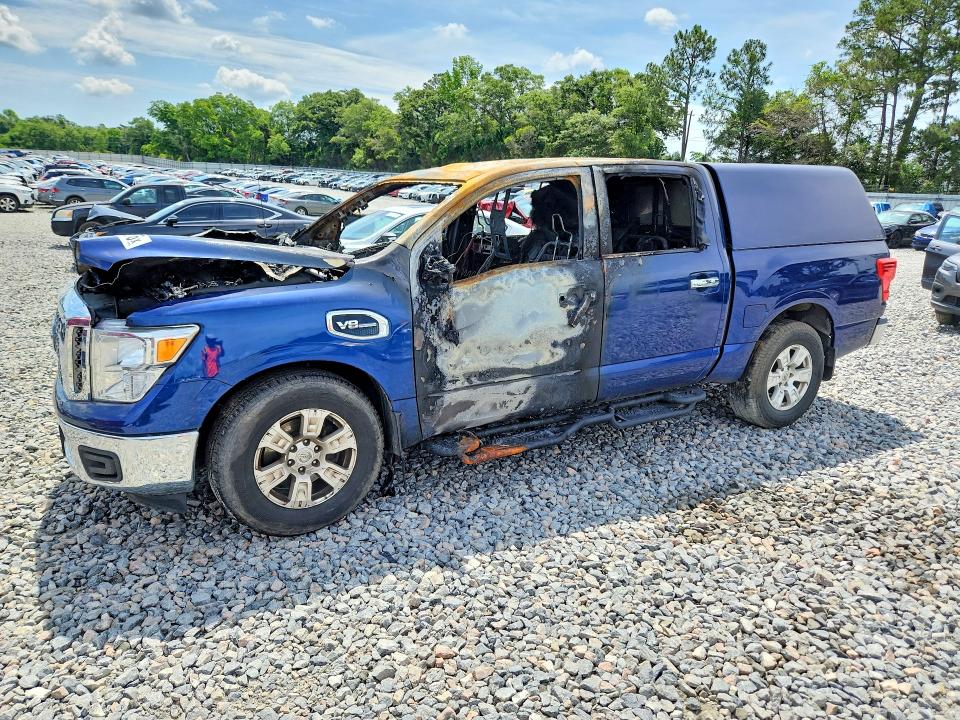 2017 Nissan TITAN VIN 1N6AA1EK7HN518555 — COPART salvage auction photo