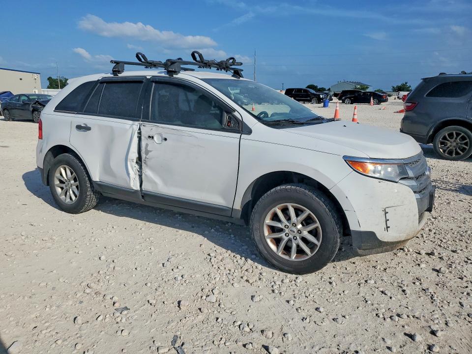 2014 Ford Edge VIN 2FMDK3GC7EBA24813 COPART salvage auction — SIDE, Tx - Salvage Vehicle Title, sold $950 on 2026-07-09 (photo 4)