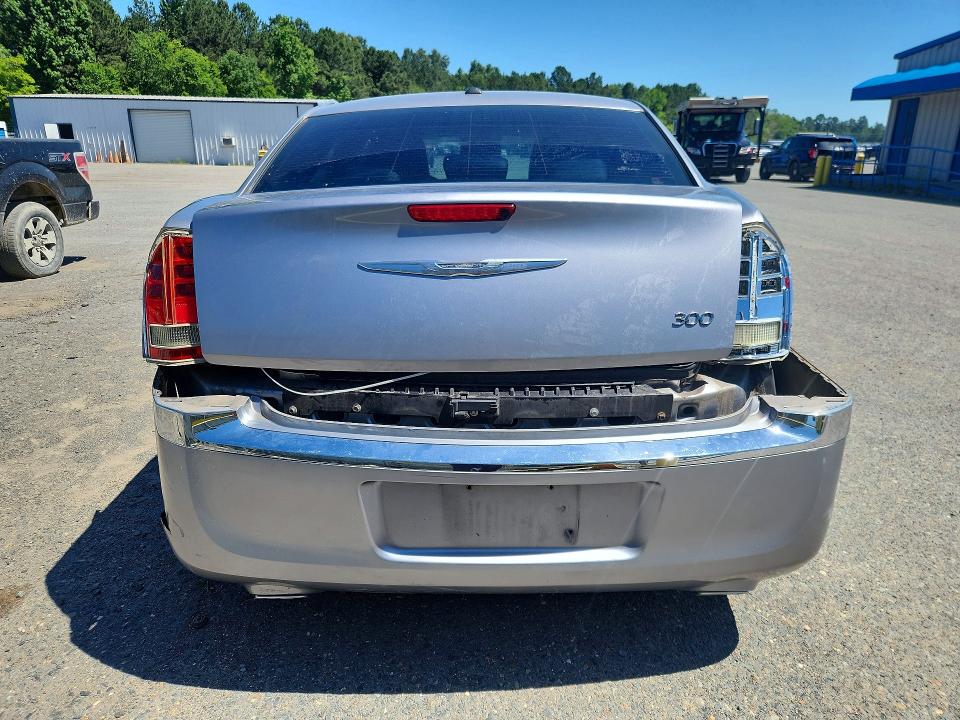 2014 Chrysler 300 VIN 2C3CCAAG9EH286671 COPART salvage auction — REAR END, La - Cert Of Title-Salvage, sold $1,350 on 2026-07-30 (photo 6)