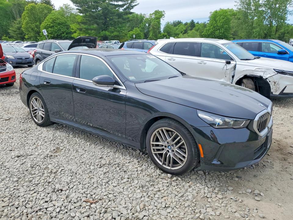 2024 BMW 5er VIN WBA53FJ05RCP81282 COPART salvage auction — MINOR DENT/SCRATCHES, Ma - Cert Of Title-Salvage, sold $31,500 on 2026-07-08 (photo 4)