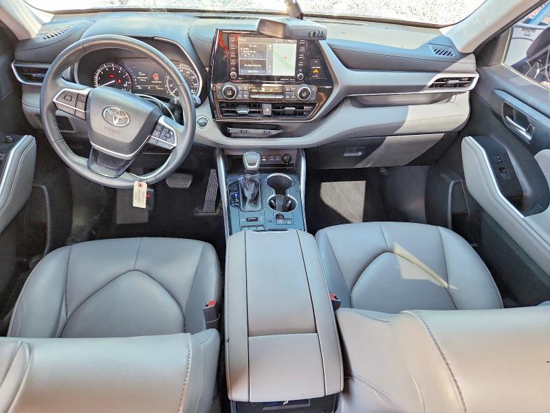 2022 Toyota Highlander VIN 5TDHZRBH9NS208933 COPART salvage auction — HAIL, MO - SALVAGE CERTIFICATE OF TITLE, sold $13,700 on 2026-07-27 (photo 8)