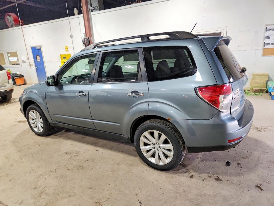 2012 Subaru VIN JF2SHADC4CH465870 COPART salvage auction — MINOR DENT/SCRATCHES, Mn - Certificate Of Title, sold $1,600 on 2026-07-02 (photo 2)