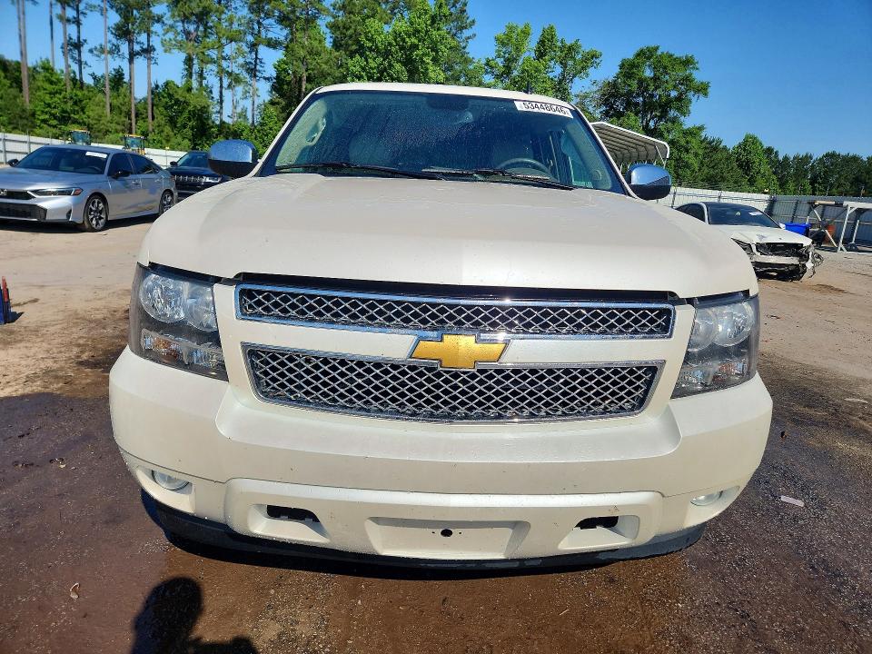 2014 Chevrolet Tahoe VIN 1GNSKCE0XER127880 COPART salvage auction — REAR END, Sc - Cert Of Title-Salvage, sold $325 on 2026-07-27 (photo 5)
