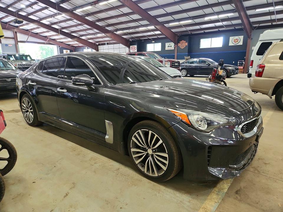 2019 Kia Stinger VIN KNAE15LA0K6051161 COPART salvage auction — MINOR DENT/SCRATCHES, Ct - Certificate Of Title, sold $4,500 on 2026-07-02 (photo 4)