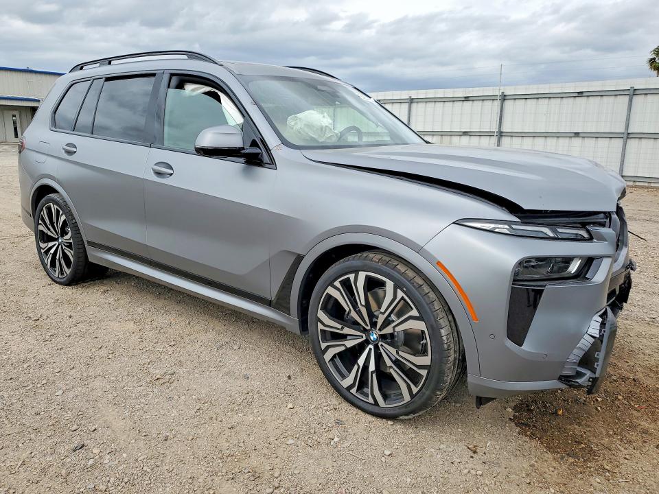 2027 BMW X7 VIN 5UX23EM06V9439762 COPART salvage auction — FRONT END, TX - SALVAGE VEHICLE TITLE (P), sold $63,000 on 2026-07-15 (photo 4)